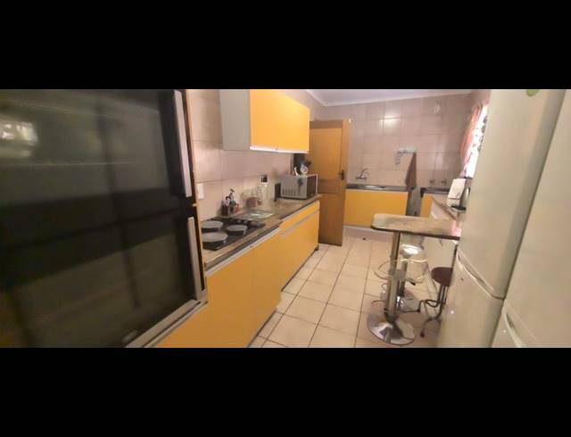 5 BEDROOM HOUSE FOR SALE IN WILRO PARK